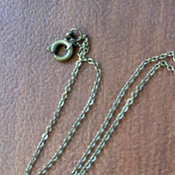 Vintage Bates and Bacon Gold Fill Locket Necklace Engraved Monogram GN Initials - Picture 8 of 10